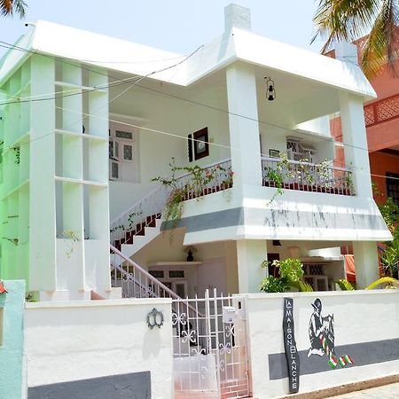 La Maison Blanche Hotel Pondicherry Exterior photo