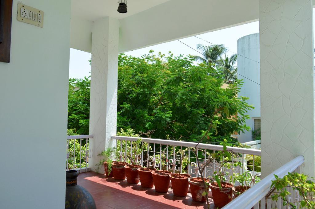 La Maison Blanche Hotel Pondicherry Exterior photo
