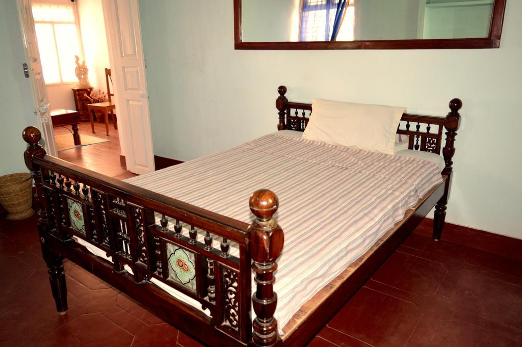 La Maison Blanche Hotel Pondicherry Room photo