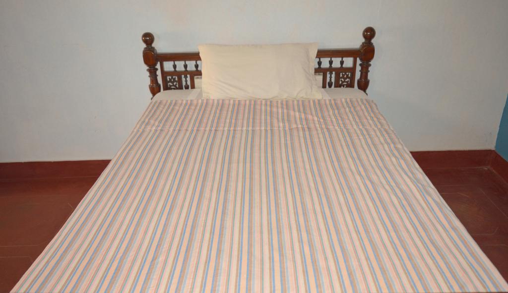 La Maison Blanche Hotel Pondicherry Room photo